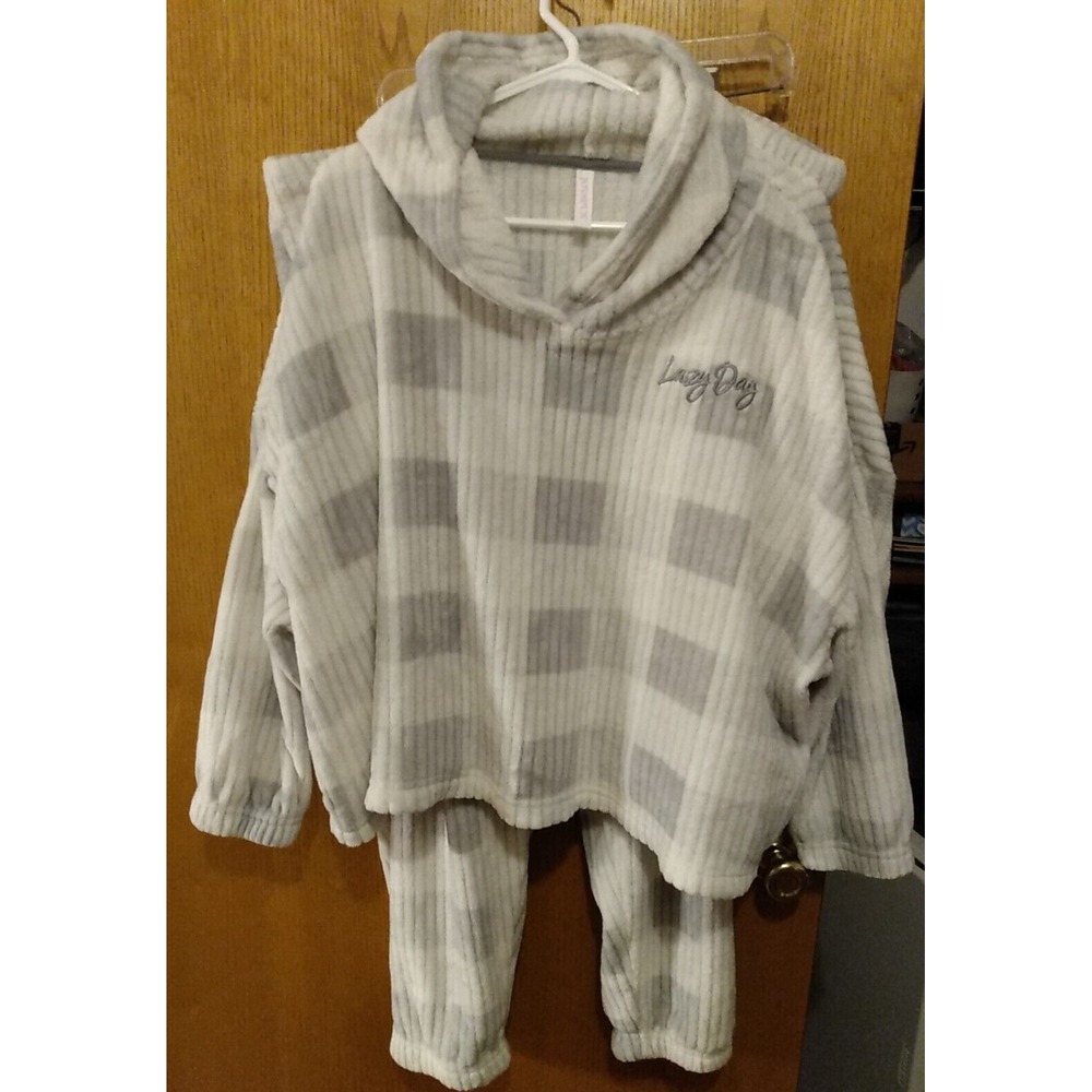 Hooded Fleece Sleepwear Gray & White plaid Women's 2X Joyspun "Lazy Day" Lounge